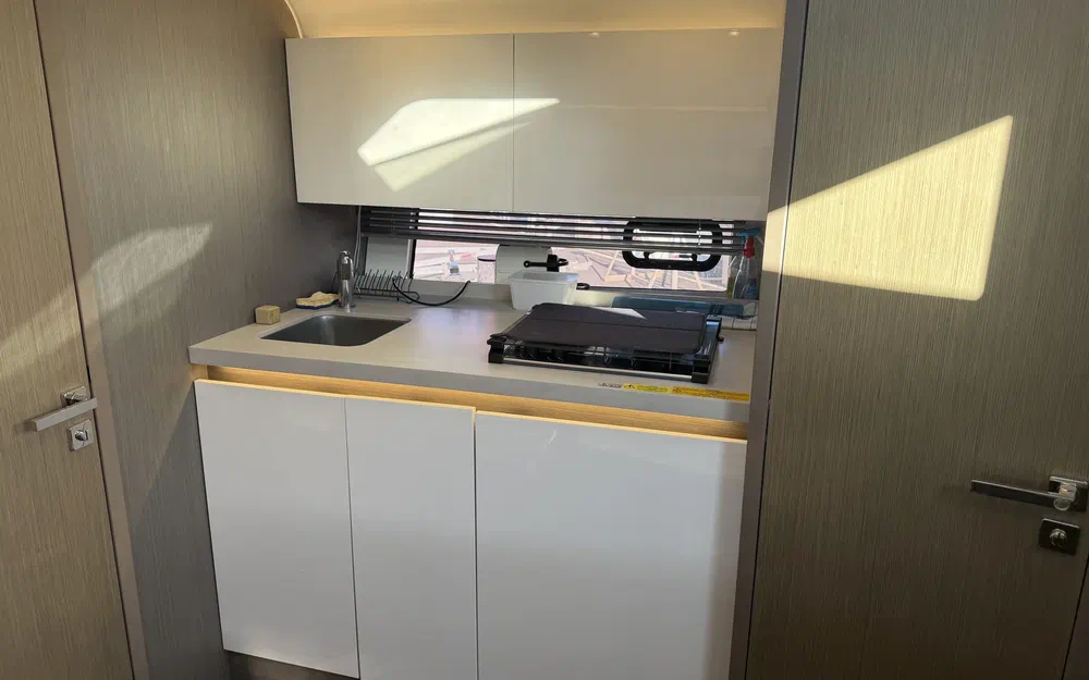 slider 17 Beneteau Gran Turismo 41