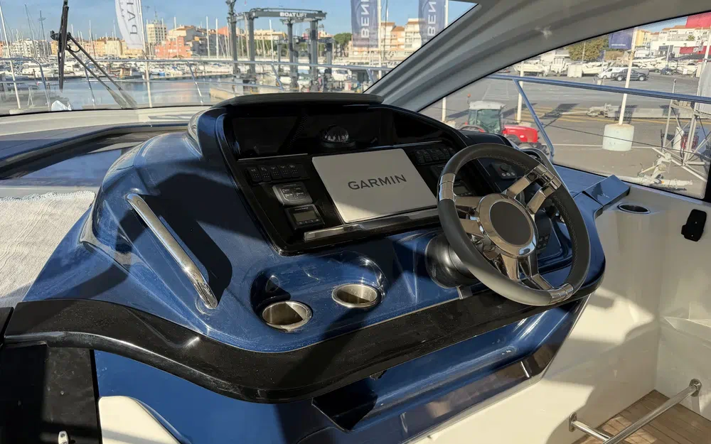 slider 8 Beneteau Gran Turismo 41