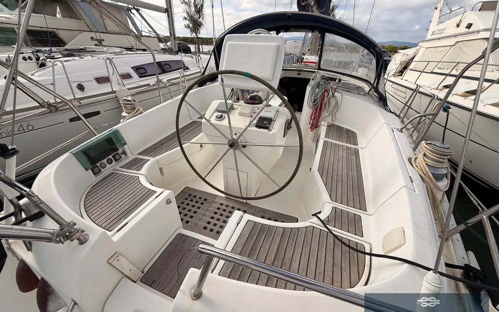 slider 36 Beneteau Oceanis 461