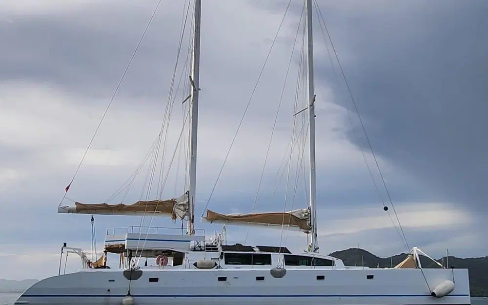 slider 1 Etoile Marine Maxi Cat 24