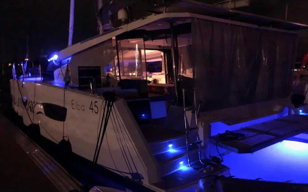 slider 12 Fountaine Pajot Elba 45