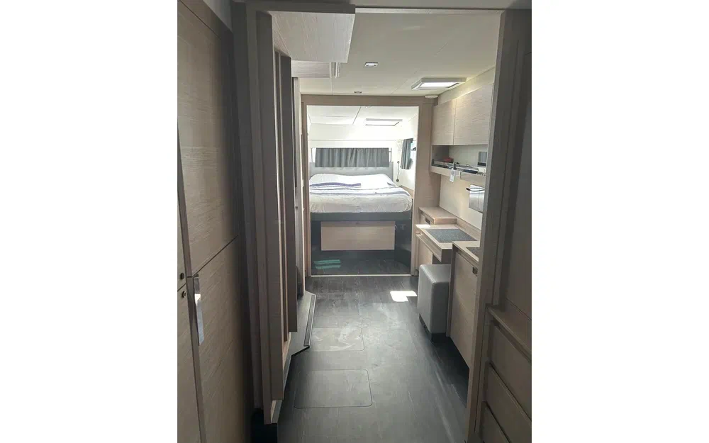 slider 25 Fountaine Pajot Elba 45