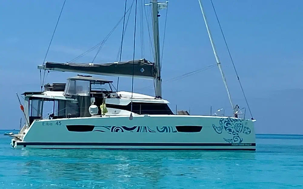 slider 2 Fountaine Pajot Elba 45
