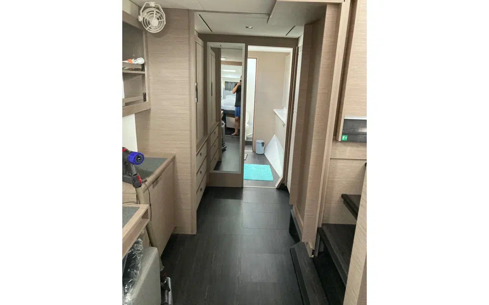 slider 32 Fountaine Pajot Elba 45