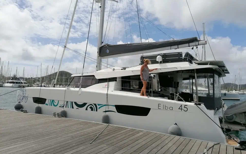 slider 4 Fountaine Pajot Elba 45