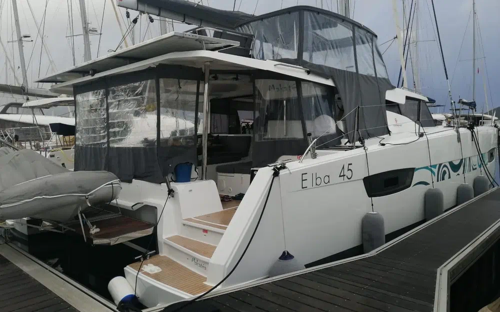 slider 5 Fountaine Pajot Elba 45
