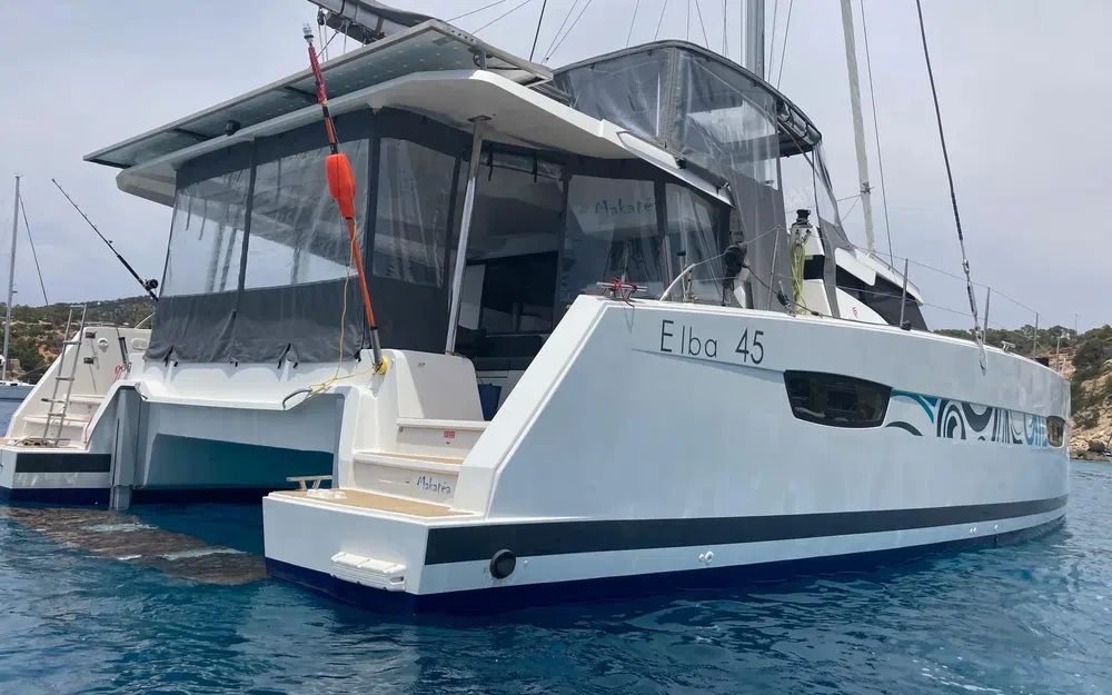 slider 7 Fountaine Pajot Elba 45