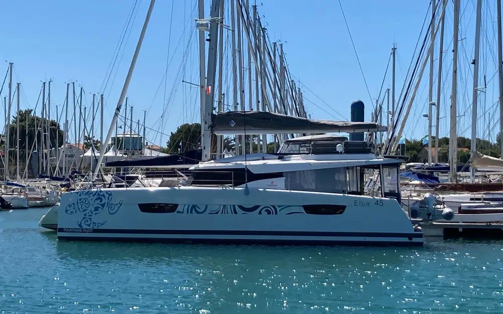 slider 8 Fountaine Pajot Elba 45