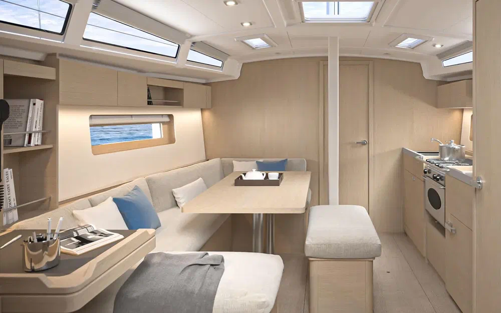 slider 3 Beneteau Oceanis 37.1
