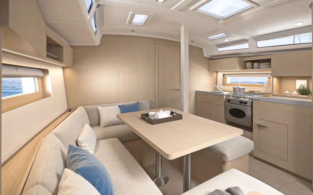 slider 4 Beneteau Oceanis 37.1