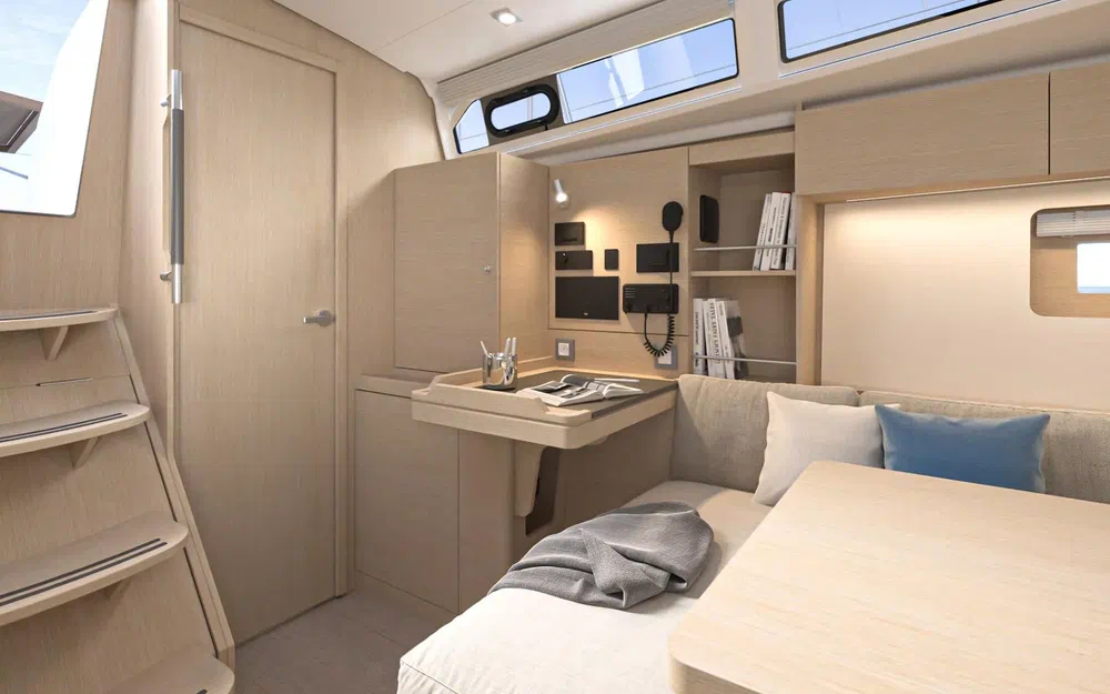 slider 6 Beneteau Oceanis 37.1