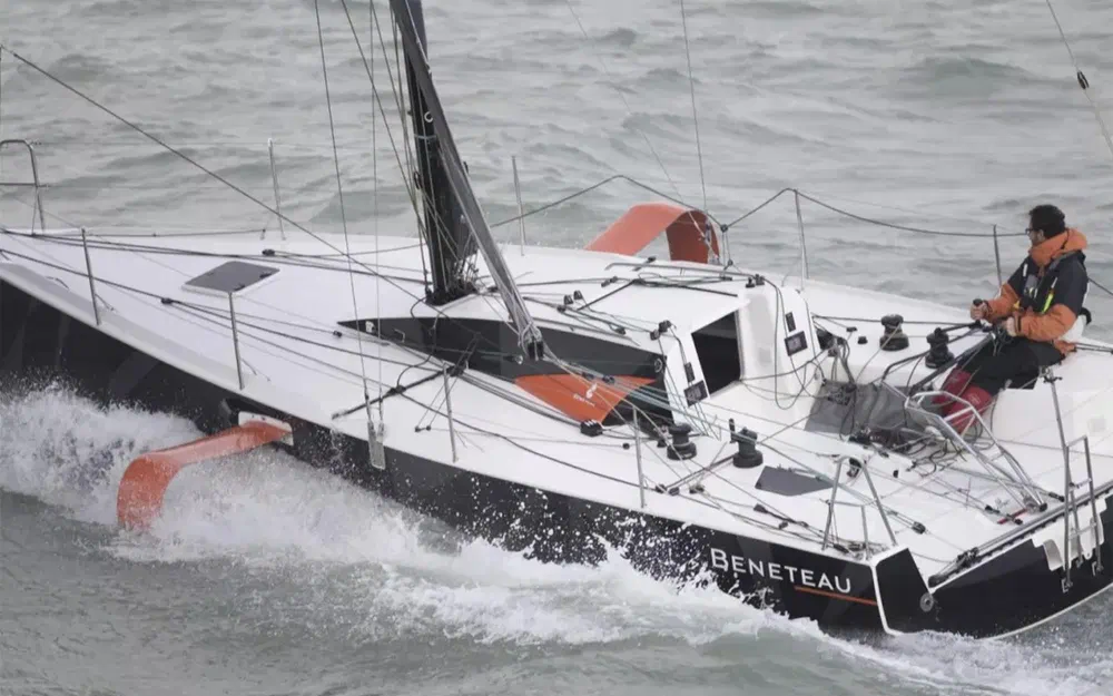 slider 0 Beneteau Figaro 3
