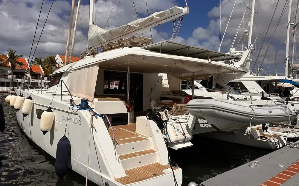 slider 0 Fountaine Pajot Ipanema 58