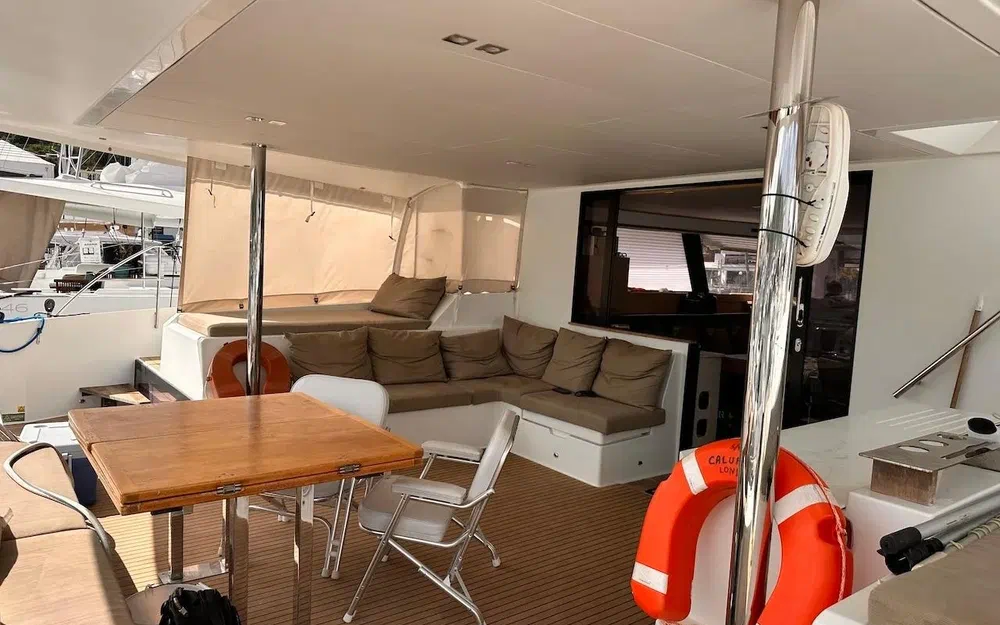 slider 12 Fountaine Pajot Ipanema 58