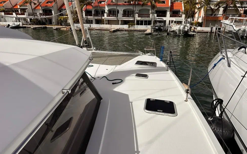 slider 27 Fountaine Pajot Ipanema 58