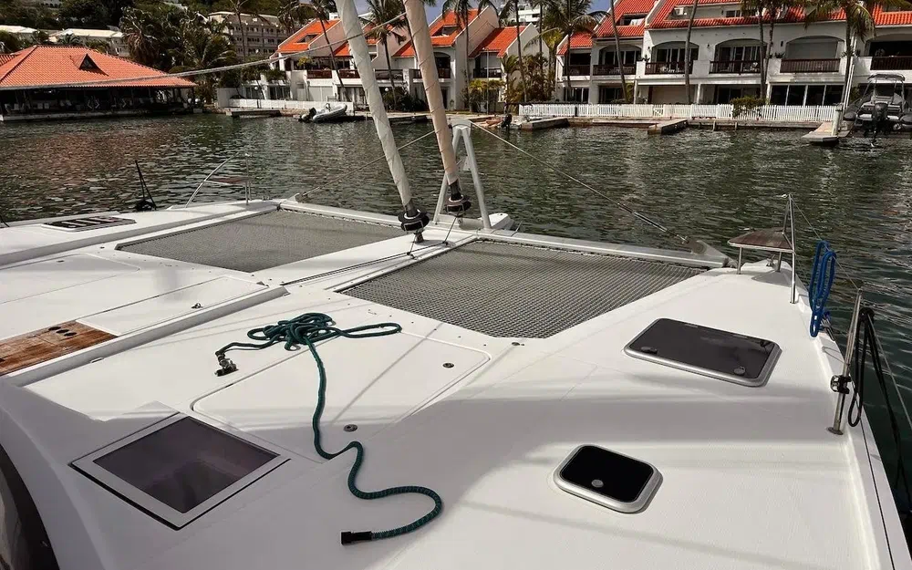 slider 30 Fountaine Pajot Ipanema 58