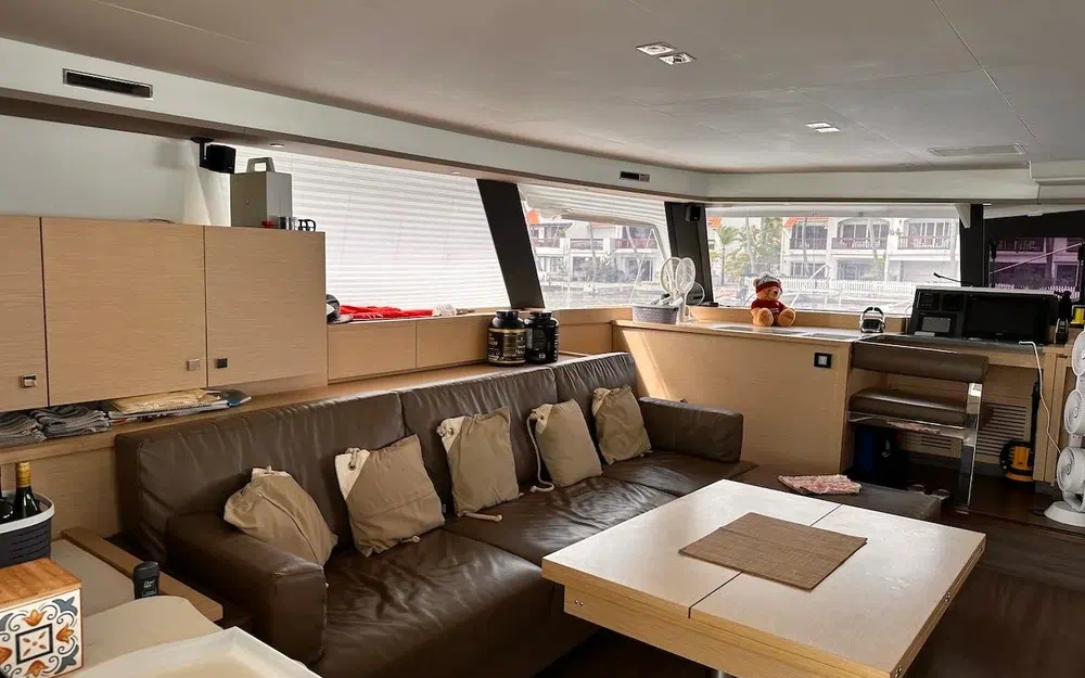 slider 81 Fountaine Pajot Ipanema 58