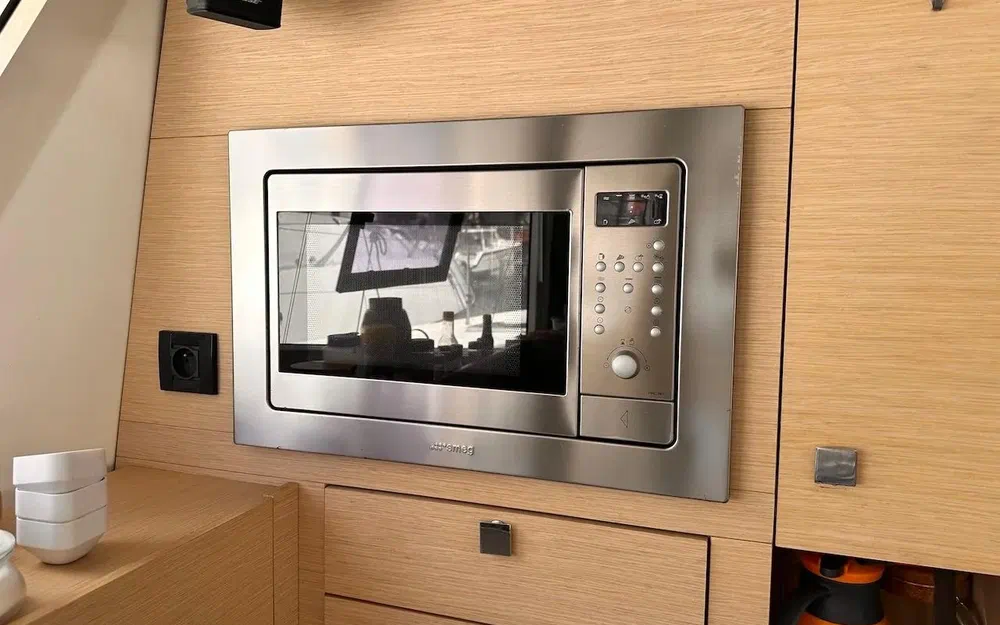 slider 98 Fountaine Pajot Ipanema 58