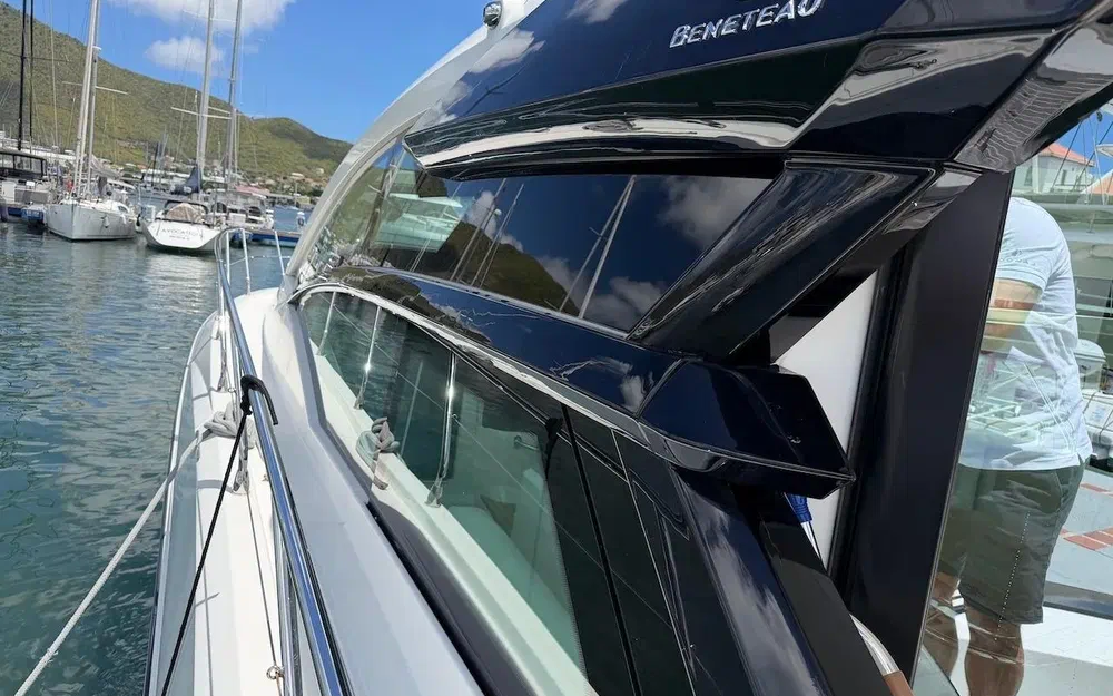 slider 11 Beneteau Gran Turismo 46