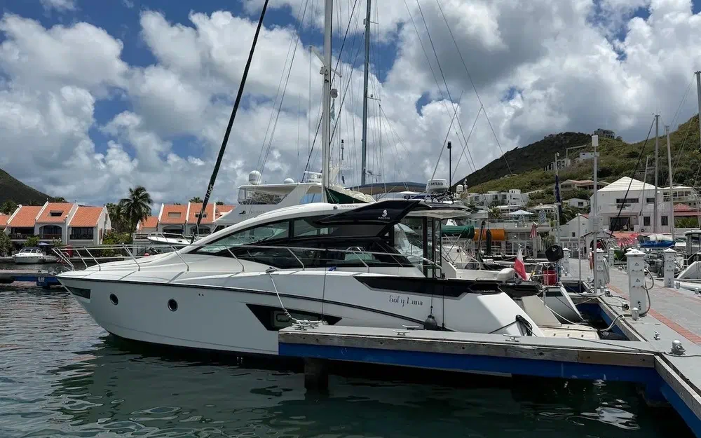slider 1 Beneteau Gran Turismo 46