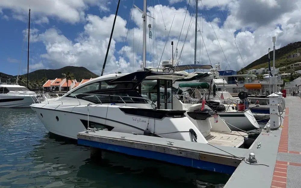 slider 2 Beneteau Gran Turismo 46