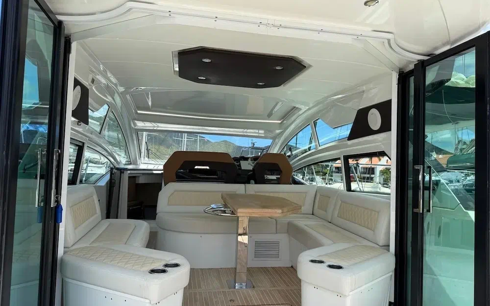slider 32 Beneteau Gran Turismo 46