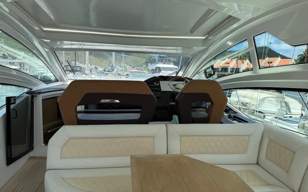 slider 35 Beneteau Gran Turismo 46