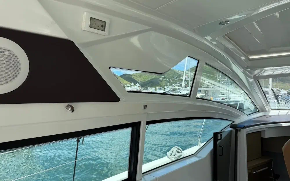 slider 37 Beneteau Gran Turismo 46