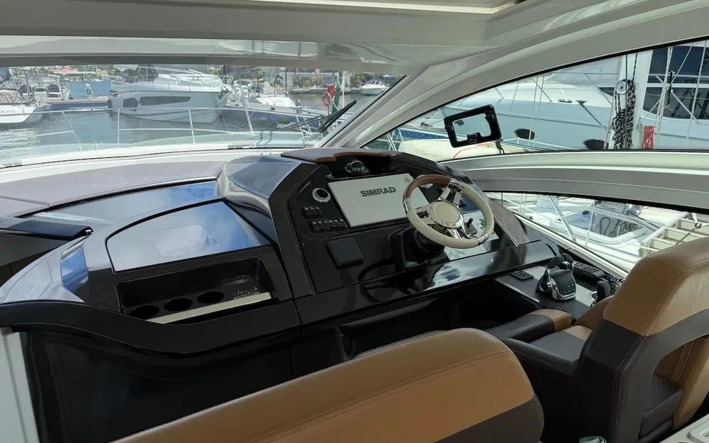 slider 40 Beneteau Gran Turismo 46