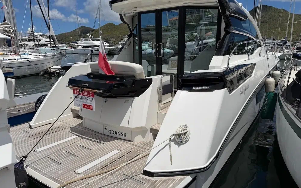slider 6 Beneteau Gran Turismo 46