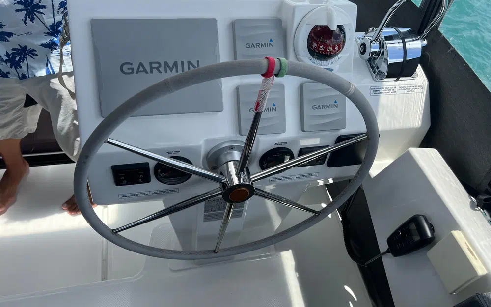 slider 20 Fountaine Pajot Astrea 42