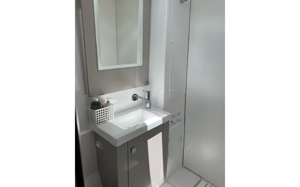 slider 28 Fountaine Pajot Astrea 42