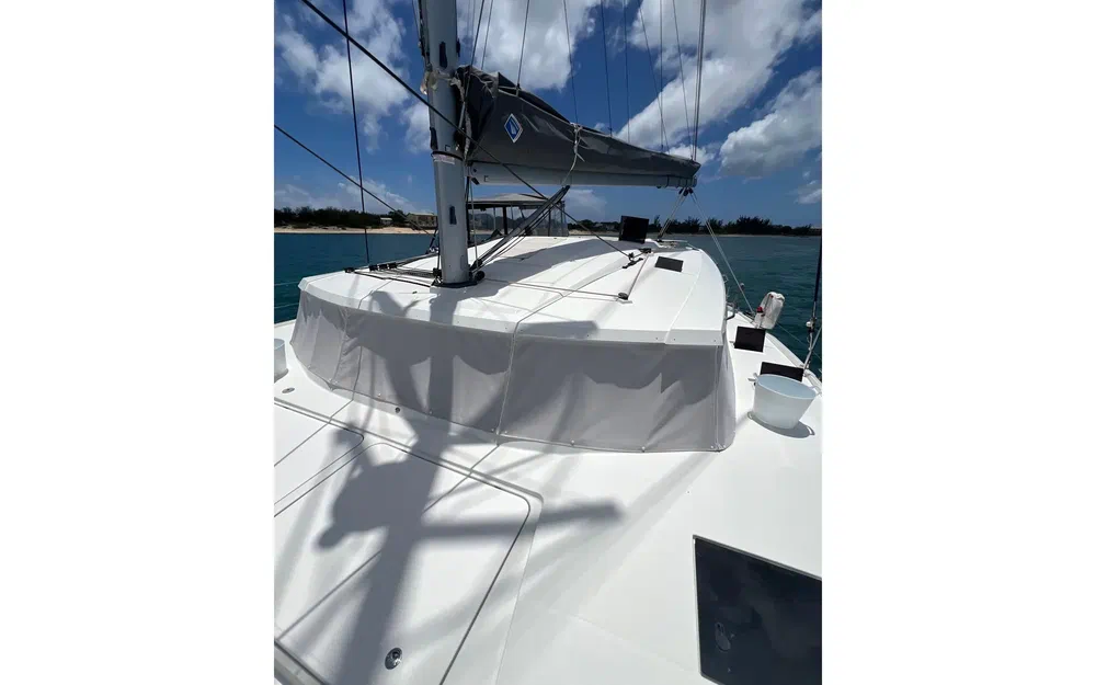 slider 42 Fountaine Pajot Astrea 42