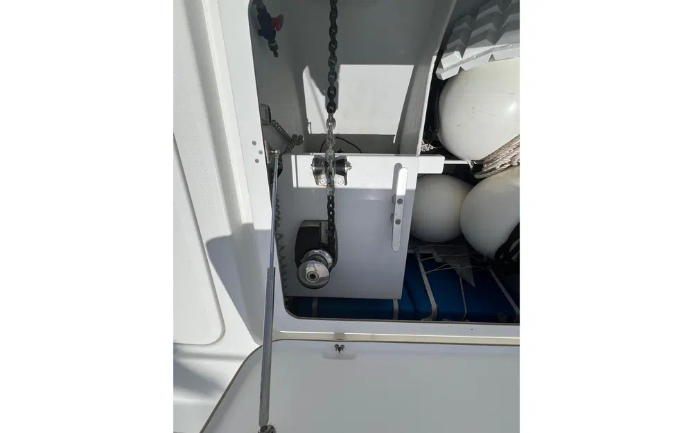slider 44 Fountaine Pajot Astrea 42