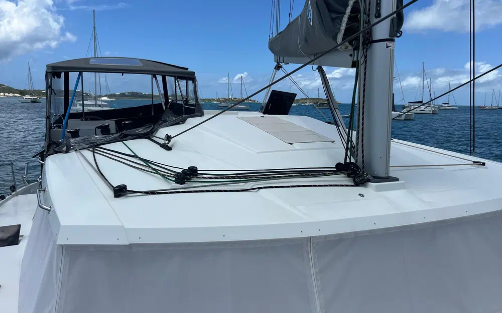 slider 5 Fountaine Pajot Astrea 42