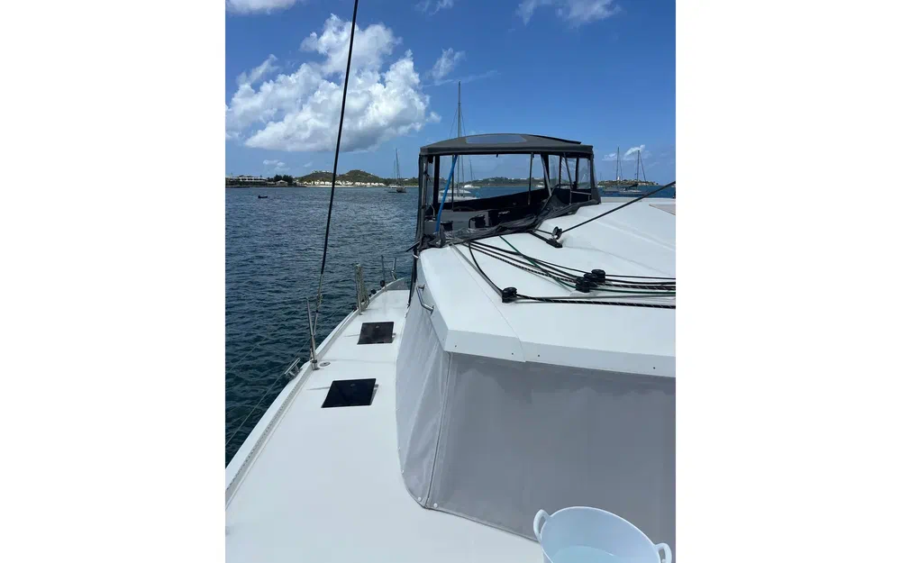 slider 8 Fountaine Pajot Astrea 42