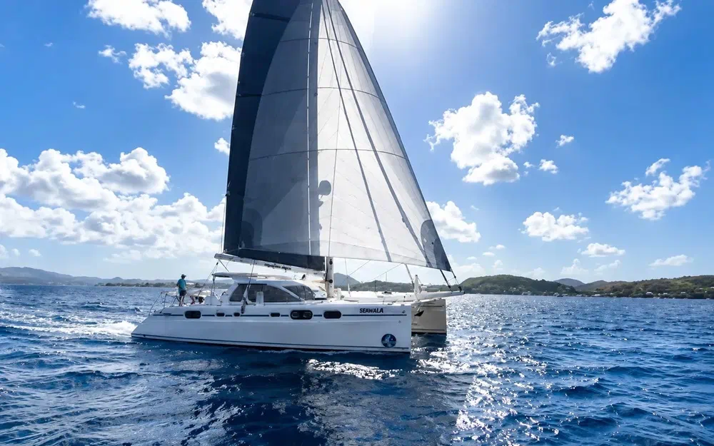 slider 0 Catana 582