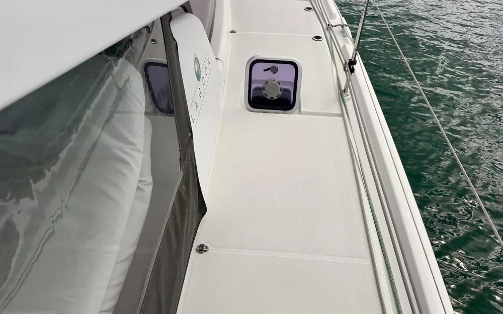 slider 15 Lagoon 42