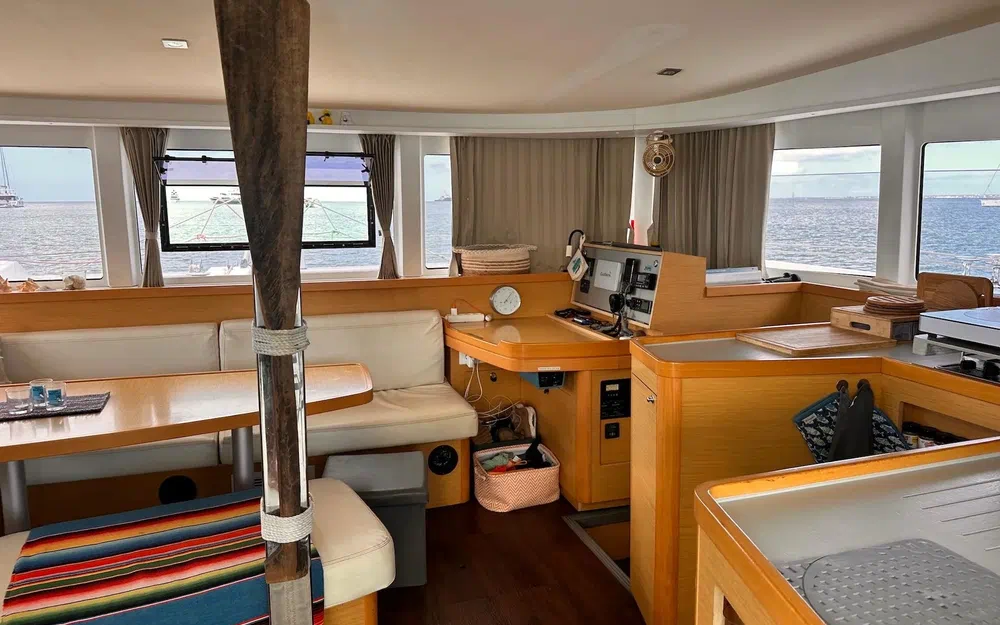 slider 73 Lagoon 42