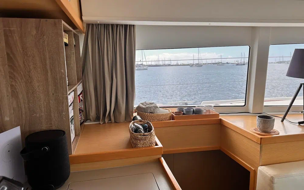 slider 90 Lagoon 42