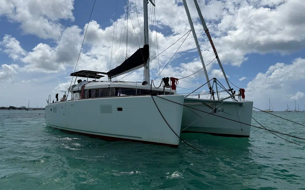 slider 10 Lagoon 450 Sport Top