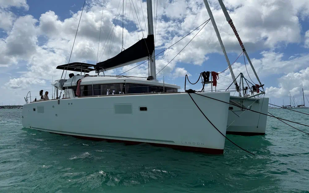 slider 11 Lagoon 450 Sport Top