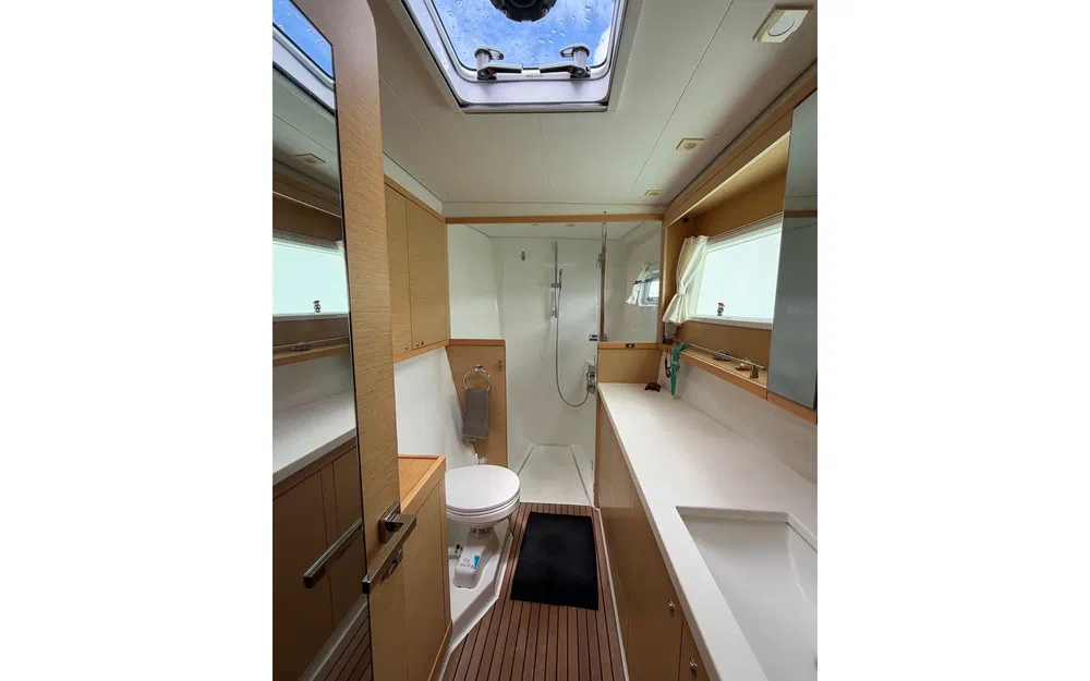 slider 122 Lagoon 450 Sport Top