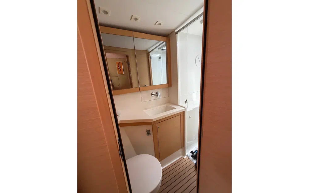 slider 131 Lagoon 450 Sport Top