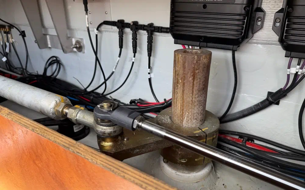 slider 175 Lagoon 450 Sport Top