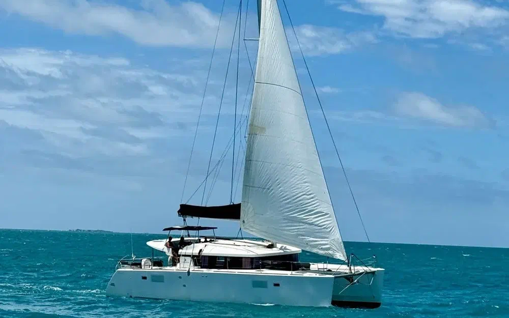 slider 2 Lagoon 450 Sport Top