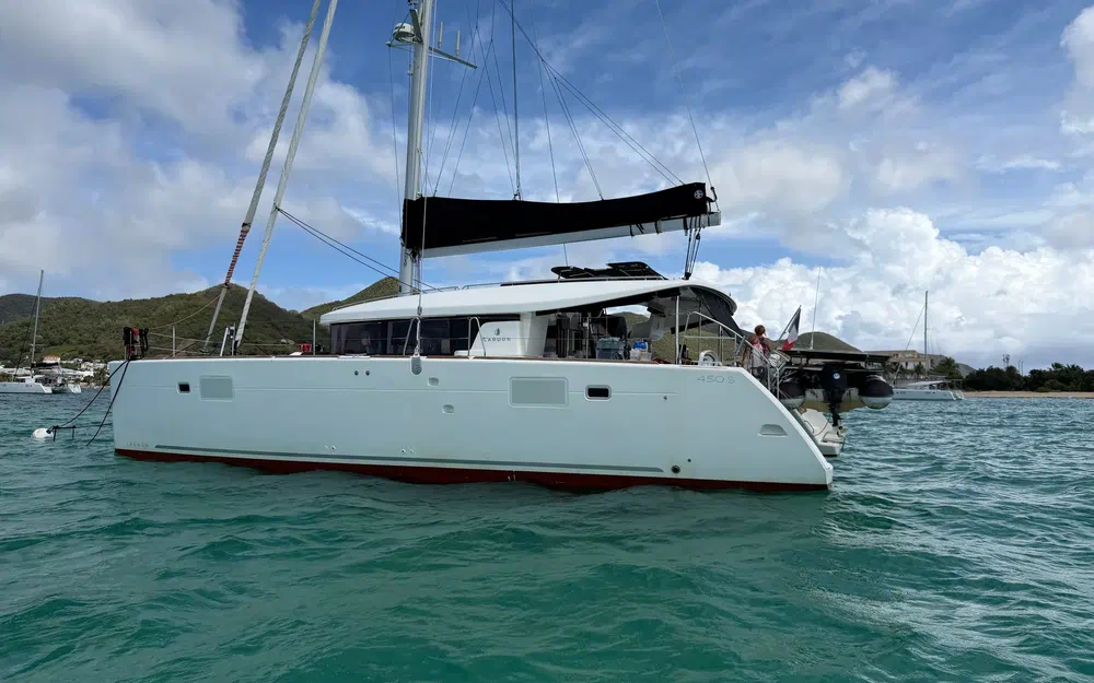 slider 5 Lagoon 450 Sport Top
