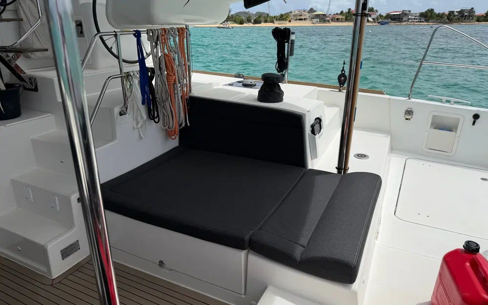slider 67 Lagoon 450 Sport Top