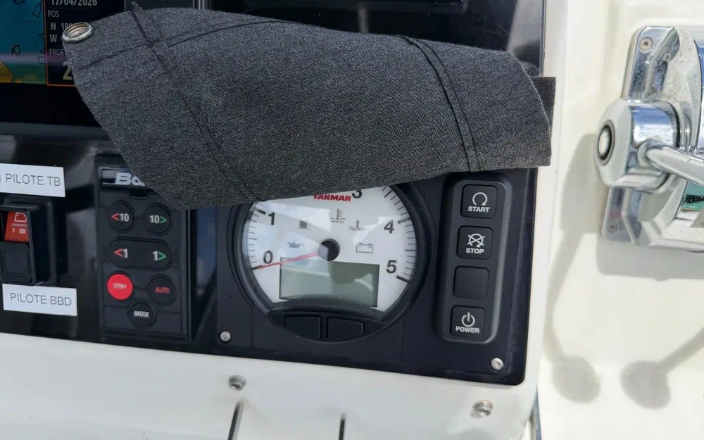 slider 73 Lagoon 450 Sport Top