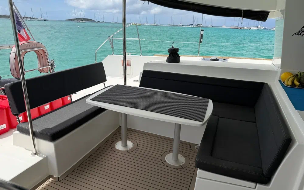 slider 83 Lagoon 450 Sport Top